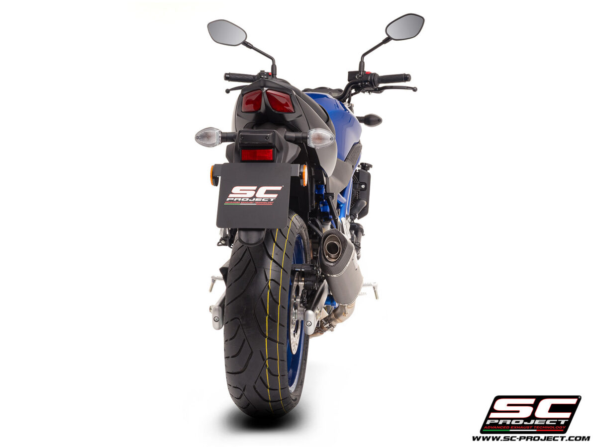 0038965_sc1-s-carbon-exhaust