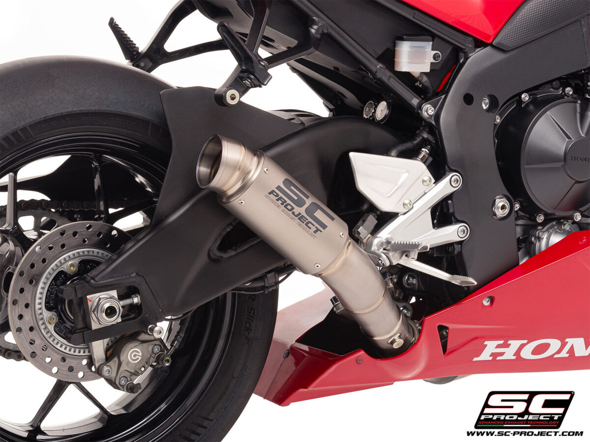 0039128_gp70-r-titanium-exhaust-with-titanium-exhaust-valve