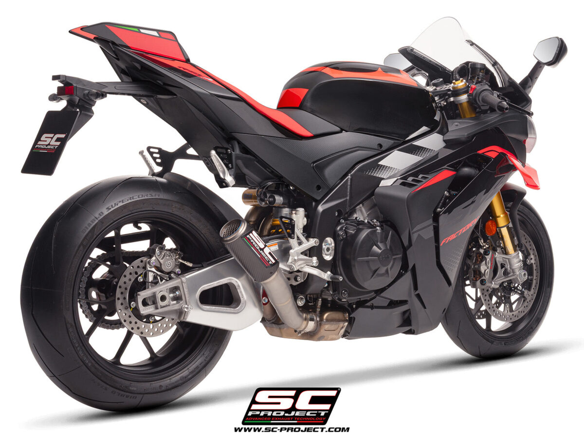 0039641_cr-t-carbon-fibre-exhaust-with-stoneguard-grid_1-1