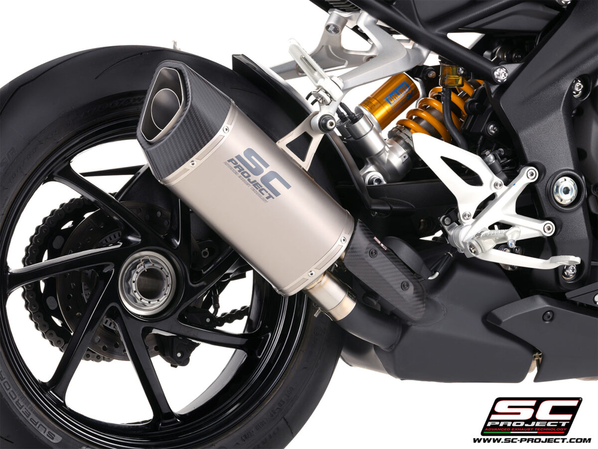 0039997_sc1-r-gt-titanium-exhaust