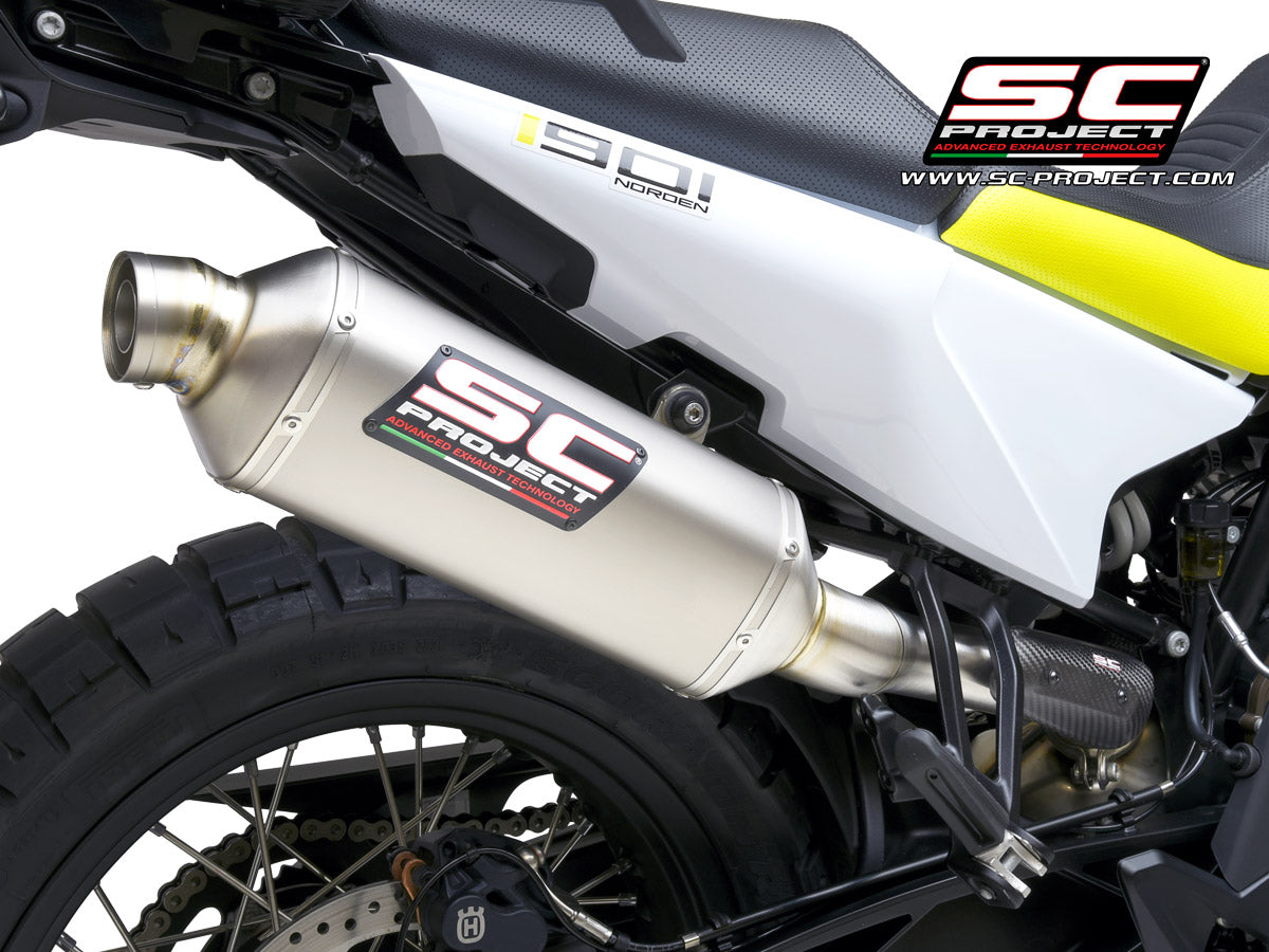 Husqvarna_Norden-901_my2022_SlipOn_RallyRaid-Titanio_Dettaglio Husqvarna_Norden-901_my2022_SlipOn_RallyRaid-Titanio_Dettaglio