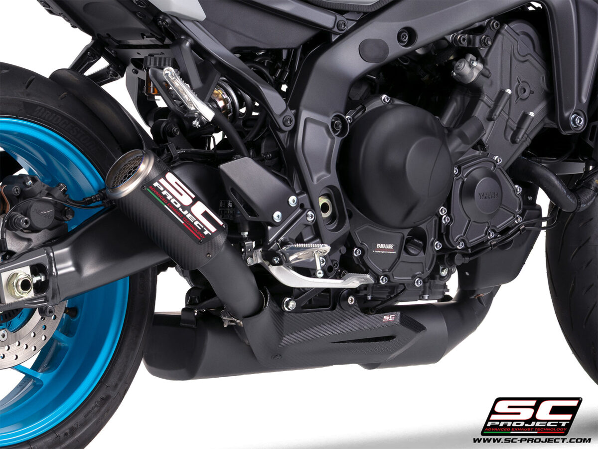 0040683_3-1-stainless-steel-full-exhaust-system-matt-black-with-cr-t-carbon-fibre-exhaust-with-stoneguard-gr 0040683_3-1-stainless-steel-full-exhaust-system-matt-black-with-cr-t-carbon-fibre-exhaust-with-stoneguard-gr