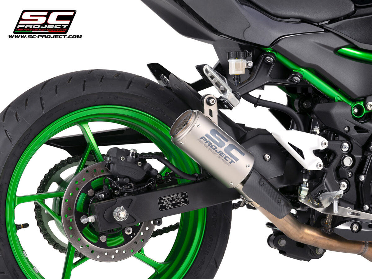 0040773_cr-t-titanium-exhaust-with-stoneguard-grid 0040773_cr-t-titanium-exhaust-with-stoneguard-grid