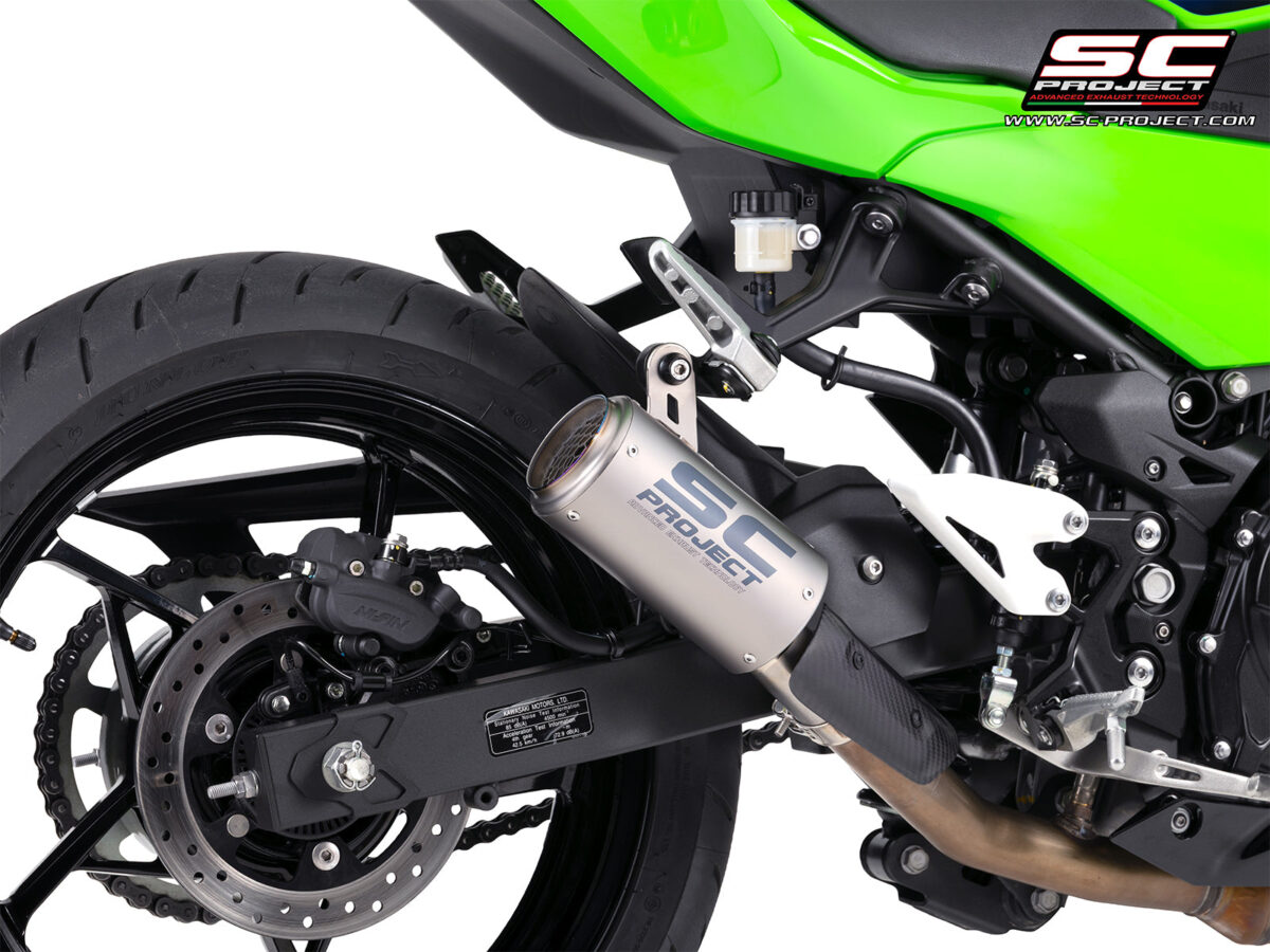 0040797_cr-t-titanium-exhaust-with-stoneguard-grid 0040797_cr-t-titanium-exhaust-with-stoneguard-grid