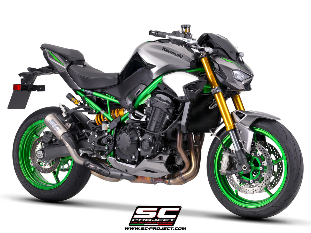 0040882_cr-t-titanium-exhaust-with-carbon-fiber-heel-guard-and-protection 0040882_cr-t-titanium-exhaust-with-carbon-fiber-heel-guard-and-protection