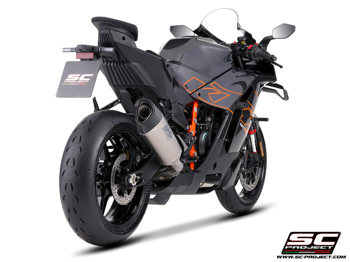 0040906_sc1-r-titanium-exhaust-1 0040906_sc1-r-titanium-exhaust-1